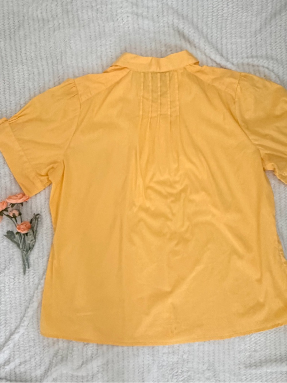 Antilia Femme Yellow Pleated Short Sleeve Blouse Size L Stretchy Material - Picture 7 of 10